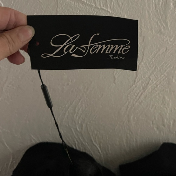 La Femme Classic Black Form Fitting Gown NWT - Picture 8 of 8